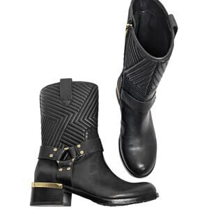 Vince Camuto 6 black leather Waldan boots motorcycle boots gold strap buckle